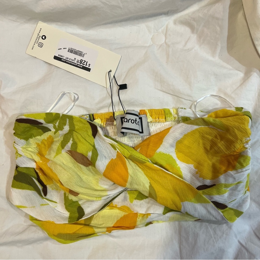 Garota Crop Top